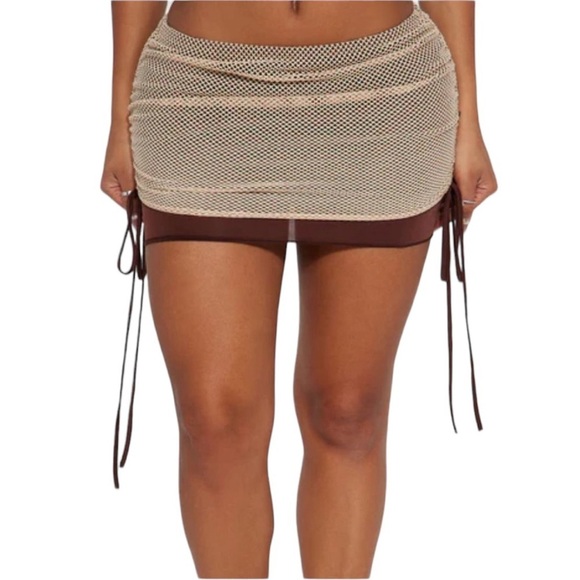 Fishnet Micro Mini Skirt
New - Picture 5 of 8